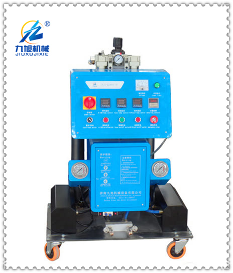 聚氨酯發(fā)泡設(shè)備型號(hào)：JNJX-Q2600(D)型